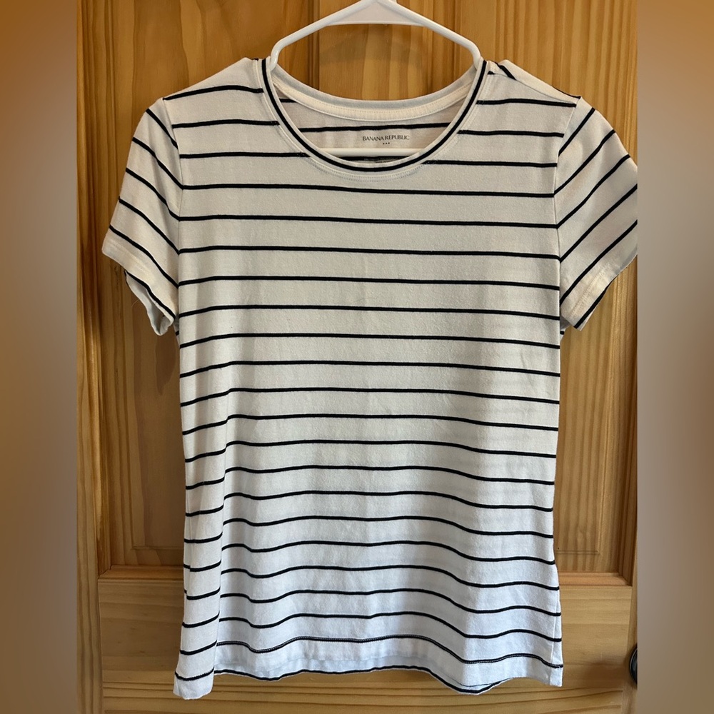 Banana Republic Timeless Tee - Black and White striped - S